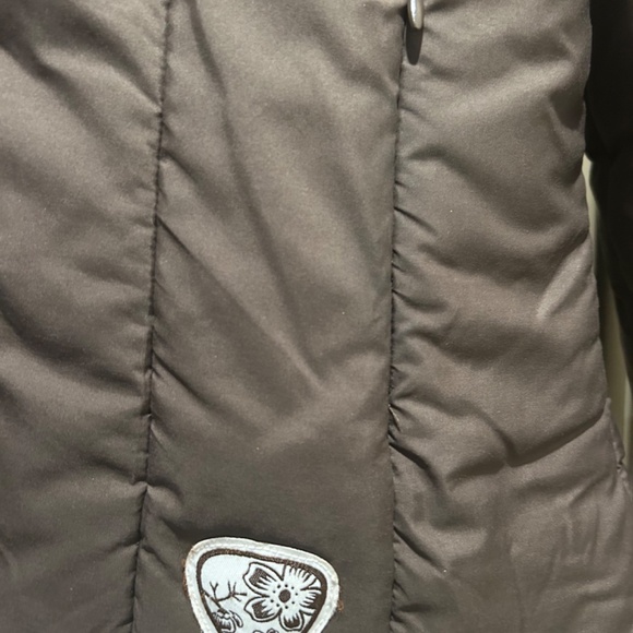 Sandy Elliott Embroidered Elbows Insulated Short Jacket Camo Design - Picture 4 of 6